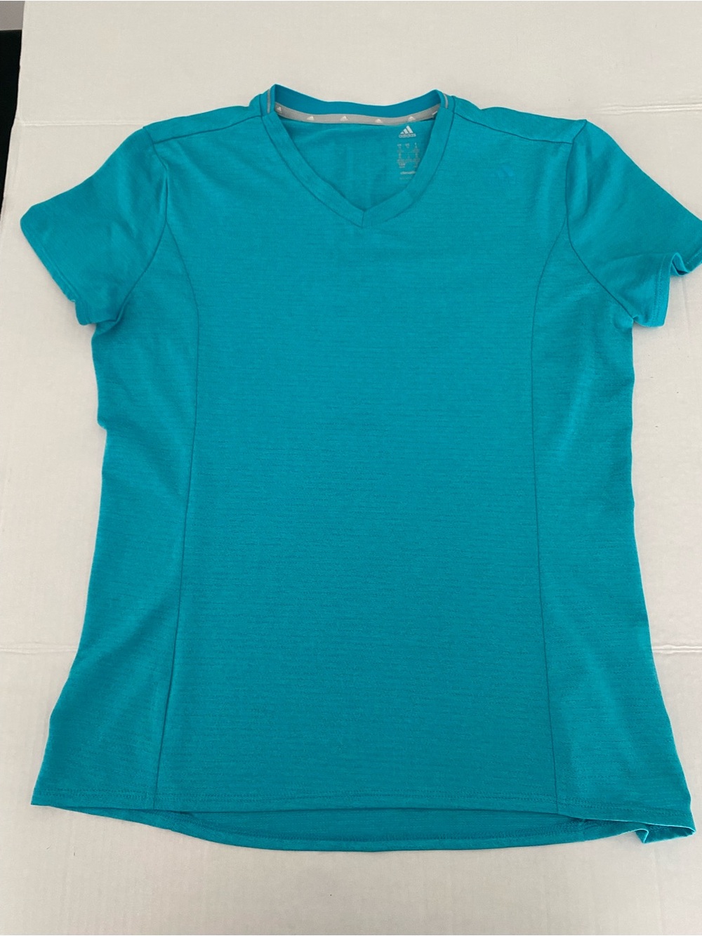 Adidas Women’s Climalite short sleeve V-neck T-shirt SZ:M